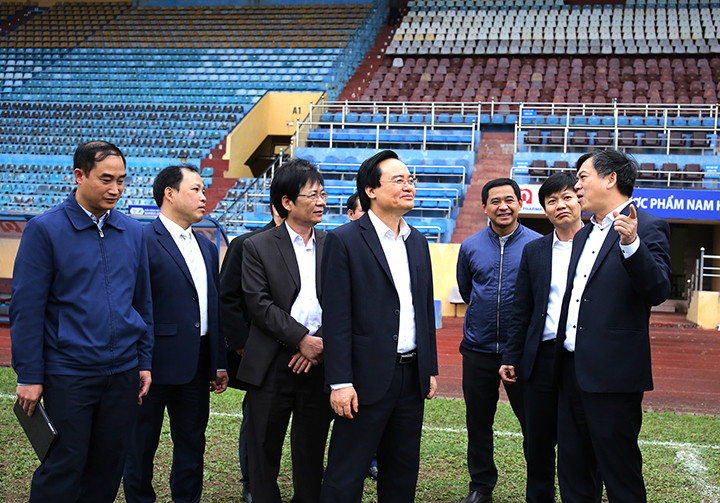 Bộ trưởng Phùng Xuân Nhạ cũng đề nghị tỉnh Nam Định cần phối hợp chặt chẽ với các đơn vị liên quan của Bộ Giáo dục và đào tạo để tổ chức thành công Hội khoẻ phù đổng lần thứ X.