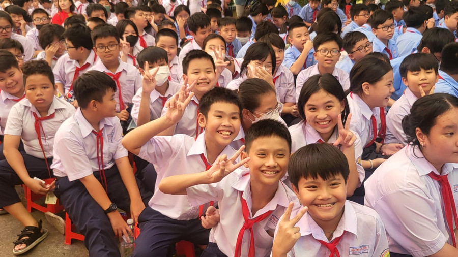 Niềm vui của học sinh nhân ngày truyền thống.