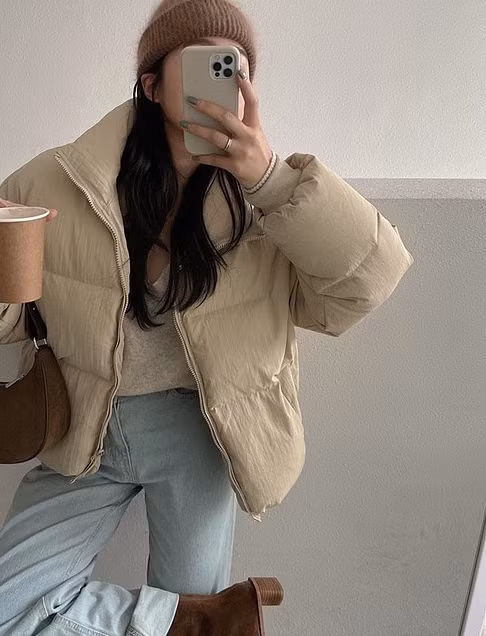 Cách diện áo phao đẹp mà không “nuốt dáng” ảnh 9