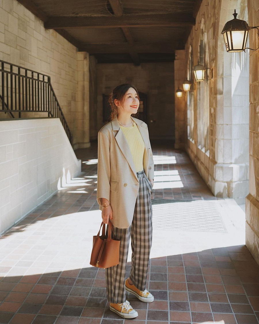 Cách phối cả chục set đồ xịn đẹp chỉ với một kiểu blazer ảnh 7 Cách phối cả chục set đồ xịn đẹp chỉ với một kiểu blazer ảnh 7