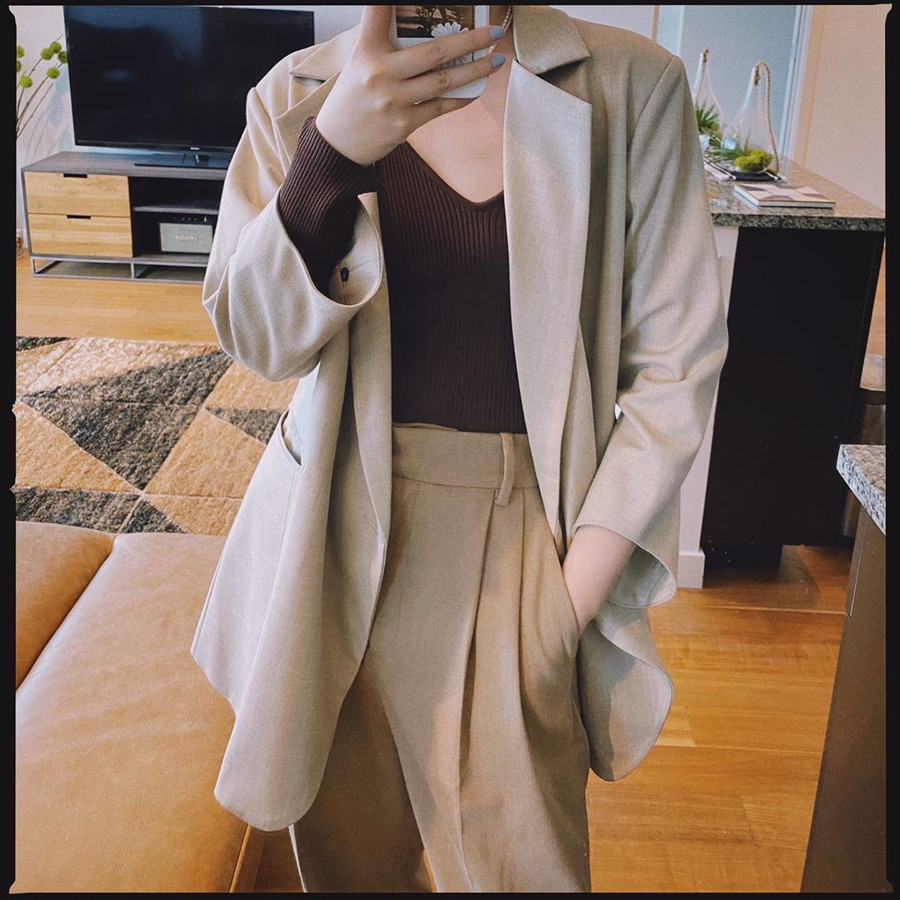 Cách phối cả chục set đồ xịn đẹp chỉ với một kiểu blazer ảnh 9 Cách phối cả chục set đồ xịn đẹp chỉ với một kiểu blazer ảnh 9