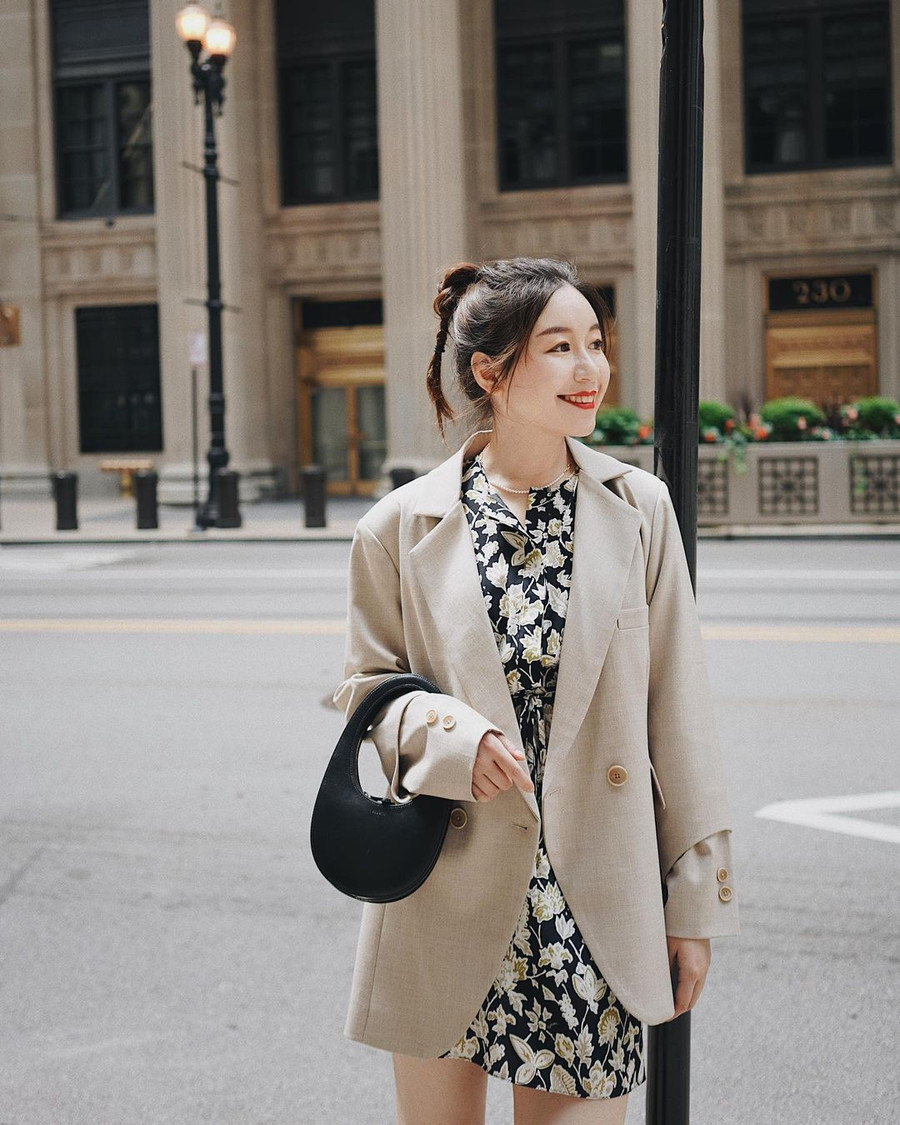 Cách phối cả chục set đồ xịn đẹp chỉ với một kiểu blazer ảnh 6 Cách phối cả chục set đồ xịn đẹp chỉ với một kiểu blazer ảnh 6