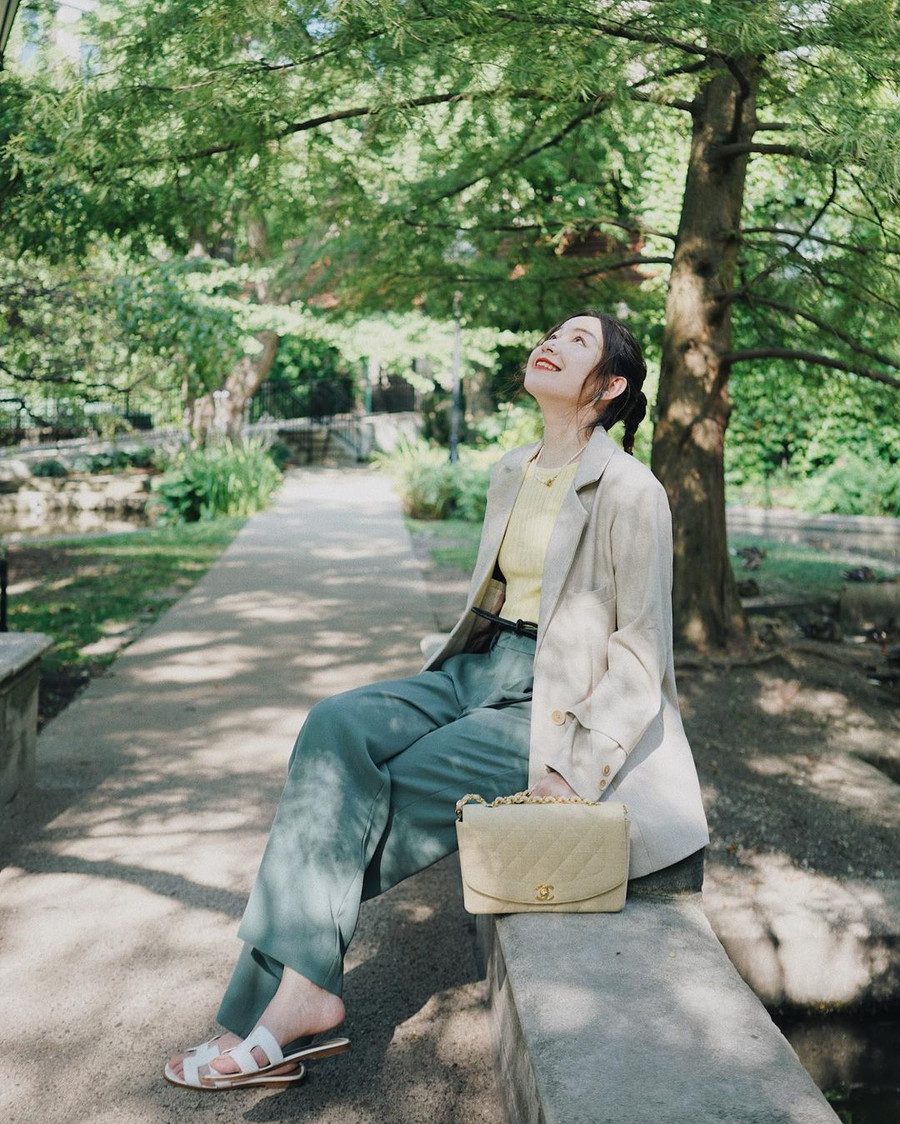 Cách phối cả chục set đồ xịn đẹp chỉ với một kiểu blazer ảnh 8 Cách phối cả chục set đồ xịn đẹp chỉ với một kiểu blazer ảnh 8