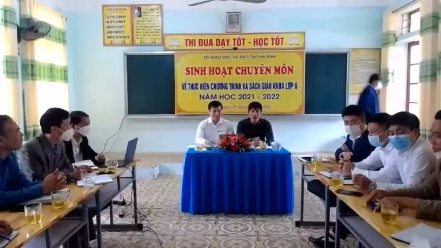 Tổ chức sinh hoạt chuyên môn tại huyện Lộc Hà