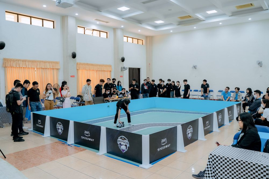 Thí sinh tham dự vòng chung kết. Thí sinh tham dự vòng chung kết.