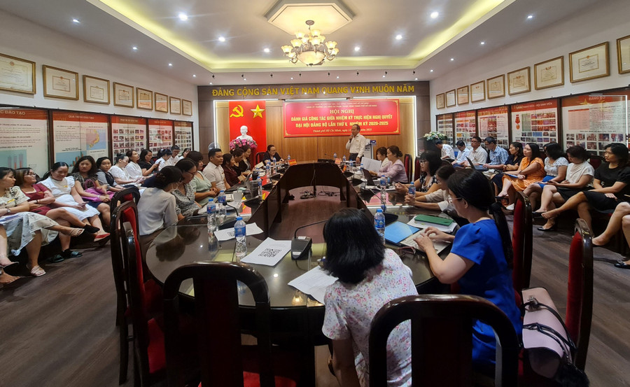 Quang cảnh hội nghị. Quang cảnh hội nghị.