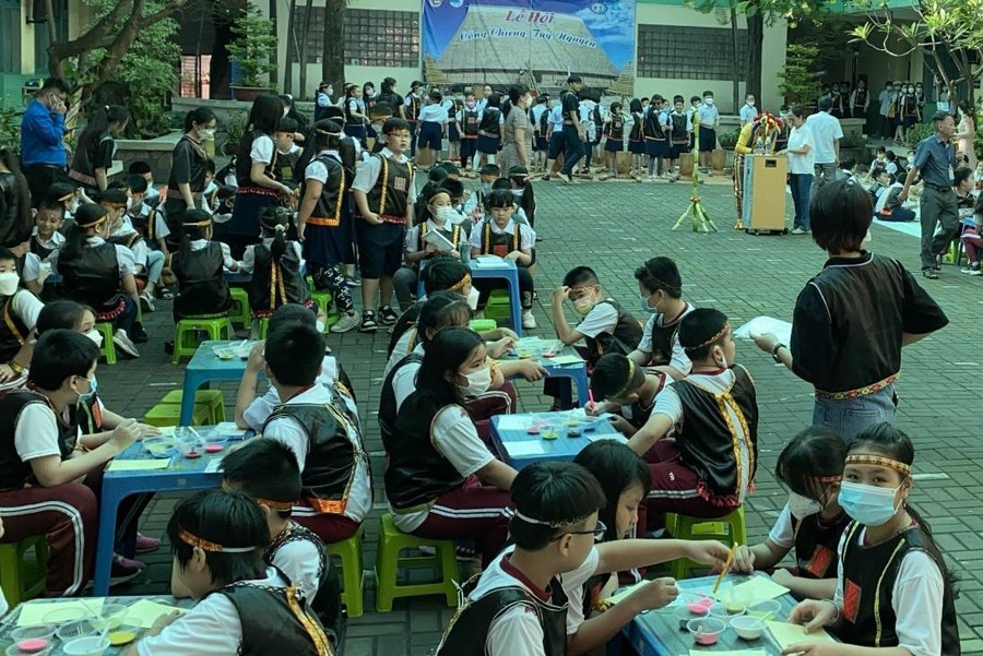 Học sinh Trường Tiểu học Võ Trường Toản hào hứng trải nghiệm hoạt động hành trình văn hoá năm 2022. Học sinh Trường Tiểu học Võ Trường Toản hào hứng trải nghiệm hoạt động hành trình văn hoá năm 2022.