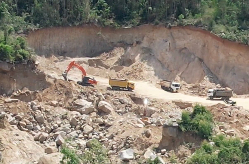 Khu vực mỏ đất tại xã Mỹ Chánh (huyện Phù Mỹ, Bình Định). Khu vực mỏ đất tại xã Mỹ Chánh (huyện Phù Mỹ, Bình Định).