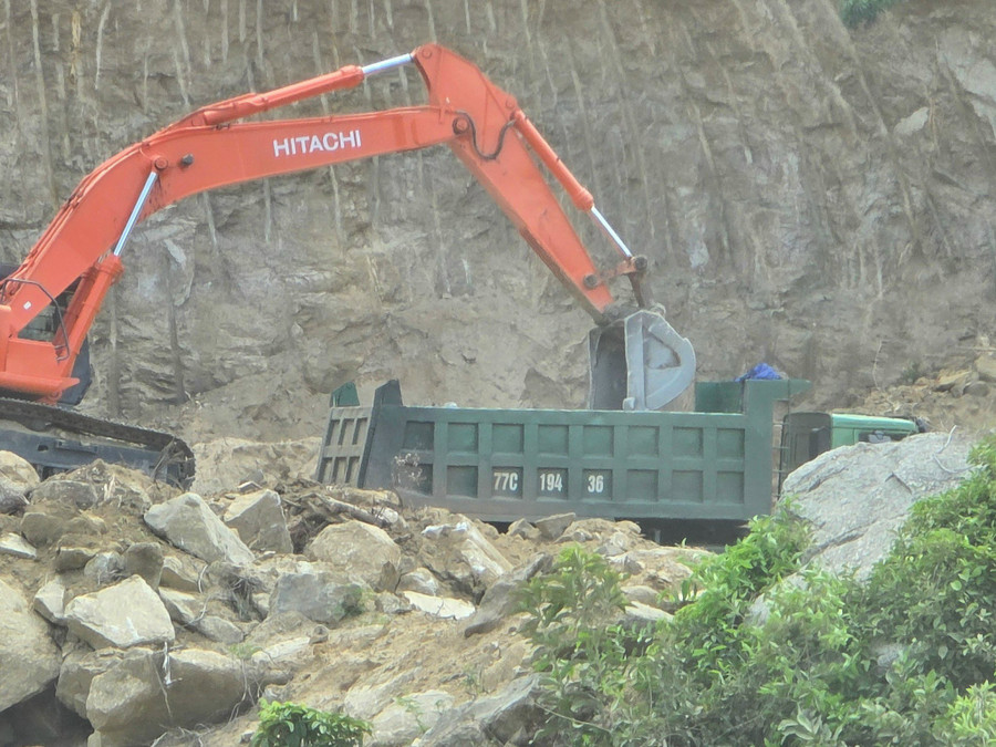 Các phương tiện vẫn tiếp tục hoạt động dù giấy phép doanh nghiệp đã hết hạn. Các phương tiện vẫn tiếp tục hoạt động dù giấy phép doanh nghiệp đã hết hạn.