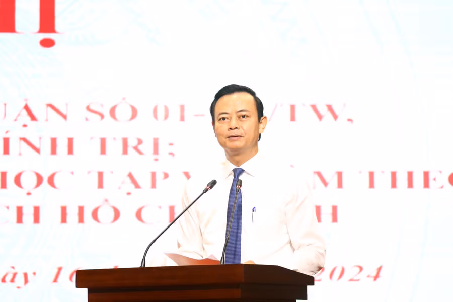 Ông Hà Văn Hùng, Trưởng Ban Tuyên giáo Tỉnh uỷ Hà Tĩnh.