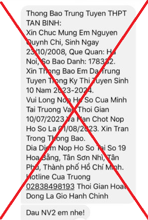Nội dung tin nhắn giả mạo được gửi cho một số học sinh. Nội dung tin nhắn giả mạo được gửi cho một số học sinh.