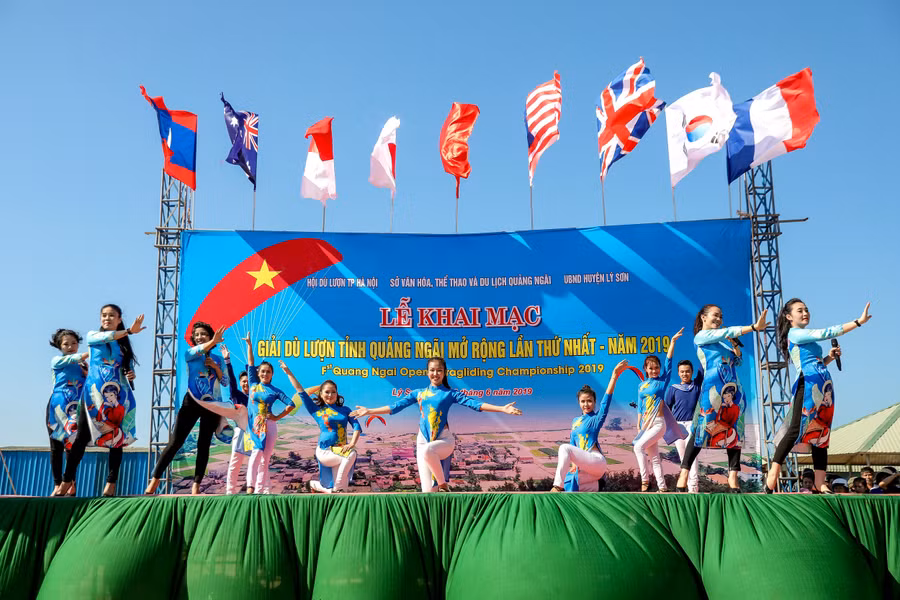 Hoạt động văn hóa, văn nghệ