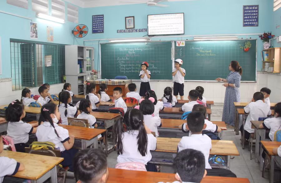 Tiết học của học sinh Trường tiểu học Hà Huy Giáp.