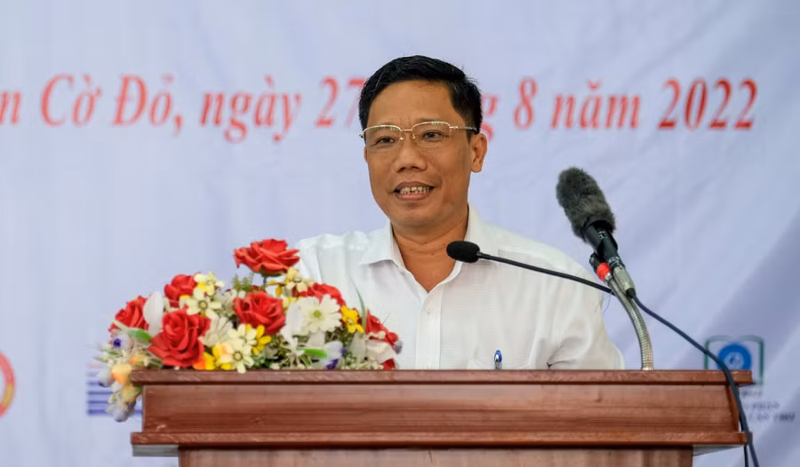 Ông Nguyễn Thực Hiện phát biểu cảm ơn Báo GD&amp;TĐ cùng các mạnh thường quân.