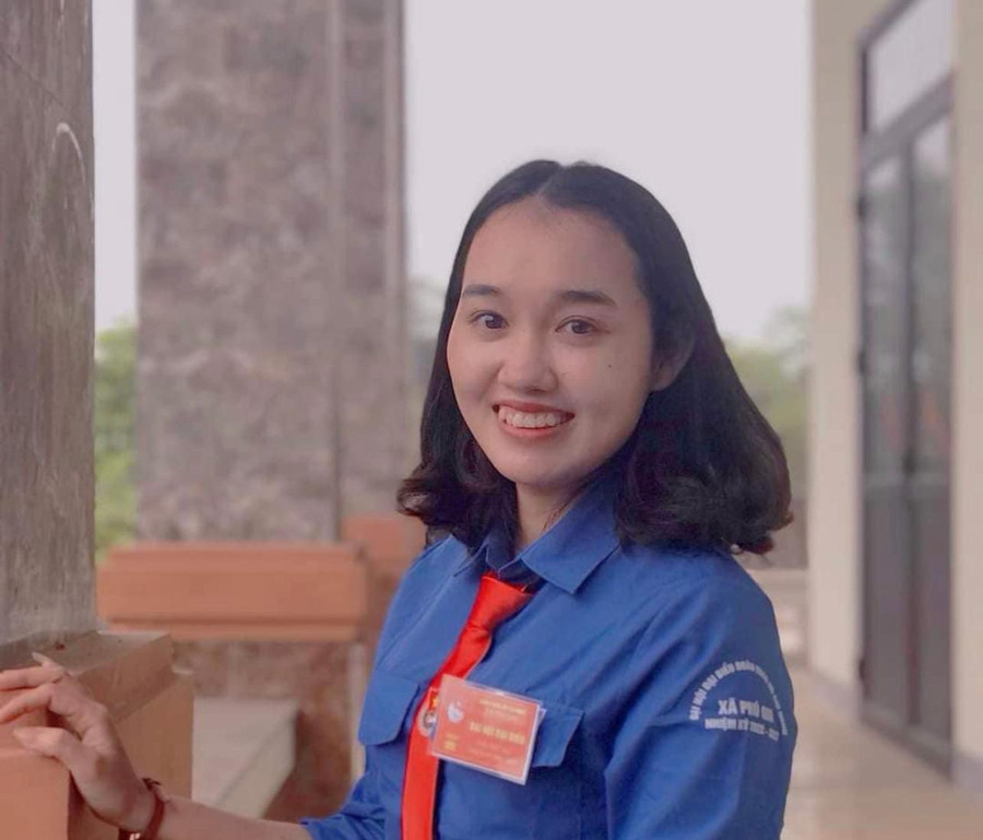 Cô giáo Lê Thị Quỳnh Trang - GV Trường THCS Phú Gia, huyện Hương Khê, Hà Tĩnh.