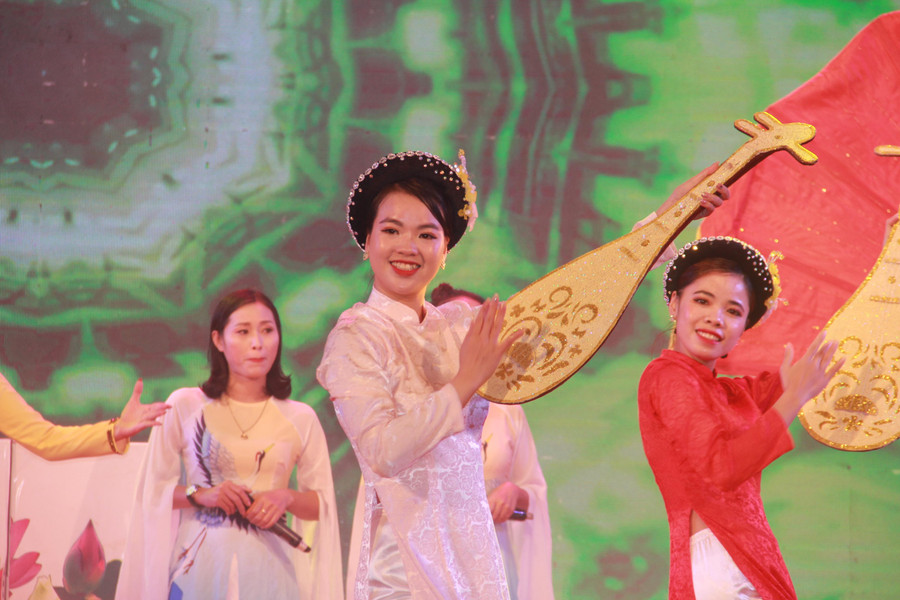 Tại Lễ tổng kết và trao giải, BTC đã lựa chọn 13 tiết mục đặc sắc để công diễn.