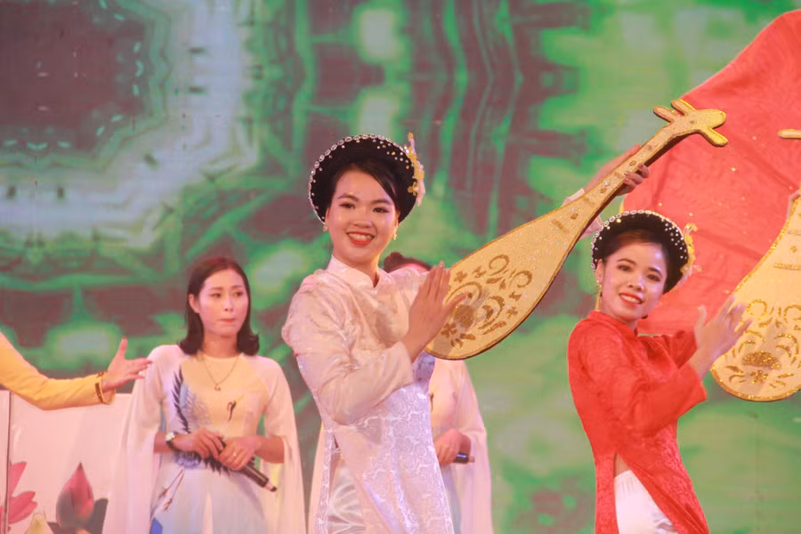 Tại Lễ tổng kết và trao giải, BTC đã lựa chọn 13 tiết mục đặc sắc để công diễn.