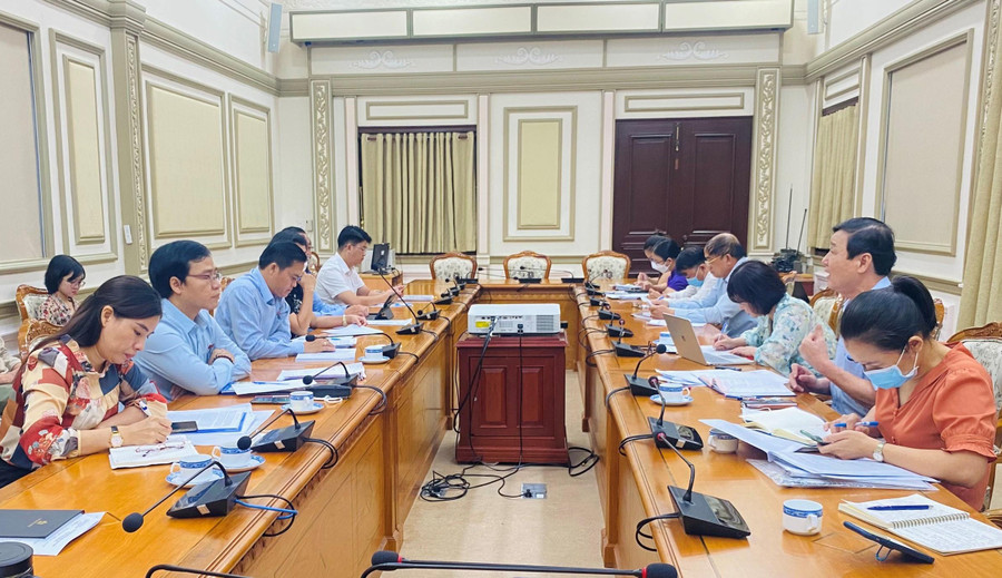 Tính đến nay, Thành phố Hồ Chí Minh đã có 16 ca tử vong do sốt xuất huyết, số ca bệnh trên địa bàn thành phố cũng đang tăng mạnh. Tính đến nay, Thành phố Hồ Chí Minh đã có 16 ca tử vong do sốt xuất huyết, số ca bệnh trên địa bàn thành phố cũng đang tăng mạnh.