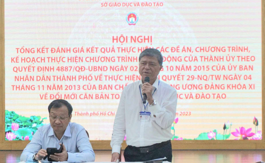 Ông Nguyễn Văn Hiếu phát biểu tại hội nghị. Ông Nguyễn Văn Hiếu phát biểu tại hội nghị.