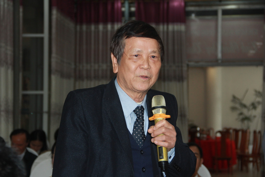 Đại diện Hội Khuyến học Can Lộc phát biểu tham luận tại Hội nghị. Đại diện Hội Khuyến học Can Lộc phát biểu tham luận tại Hội nghị.