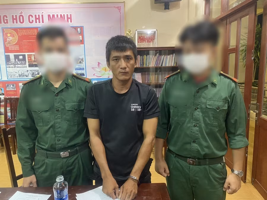 Đối tượng Trần Duy Long bị lực lượng BĐBP Bà Rịa-Vũng Tàu bắt giữ.