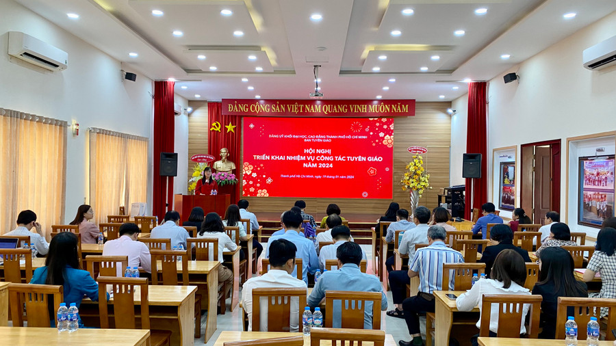 Toàn cảnh hội nghị. Toàn cảnh hội nghị.