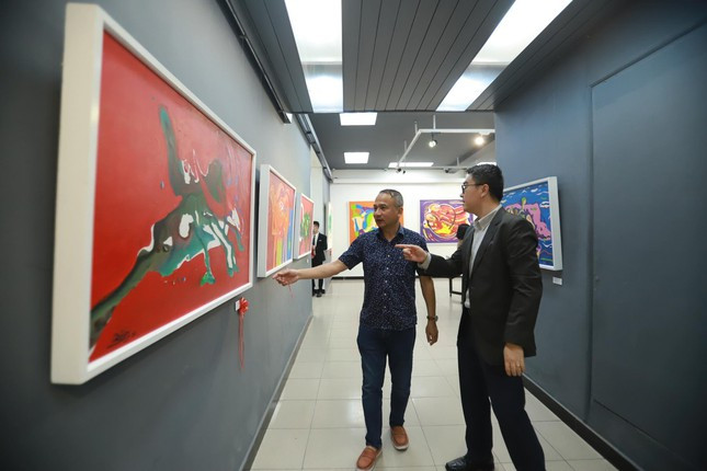 ‘Khoảng lặng’ của họa sĩ Dũng ‘trống’ ảnh 4