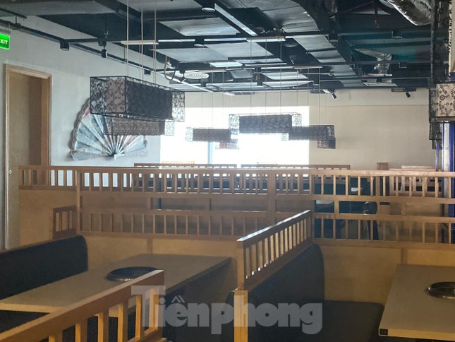 Mặt bằng trung tâm thương mại ế ẩm, bỏ không hàng loạt ảnh 6