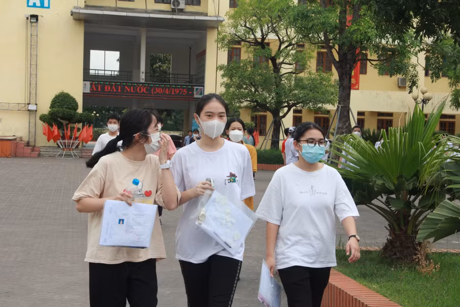 Đề thi Ngữ văn được nhiều thí sinh nhận xét vừa tầm và rất thú vị.