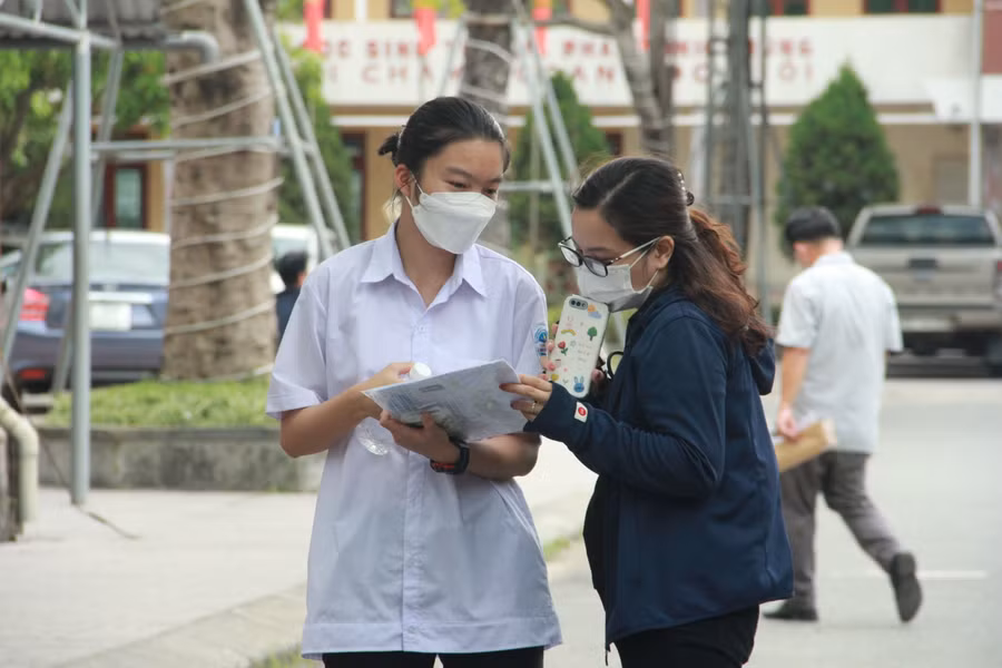 Nhiều thí sinh nhận xét đề thi vừa sức nhưng có tính phân hóa tốt.