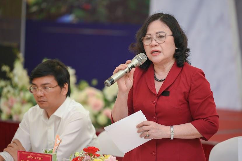 Thứ trưởng Ngô Thị Minh ghi nhận kết quả đạt được của đơn vị thuộc Cụm thi đua số 5 trong năm học 2021-2022. Thứ trưởng Ngô Thị Minh ghi nhận kết quả đạt được của đơn vị thuộc Cụm thi đua số 5 trong năm học 2021-2022.