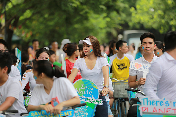 Hưởng ứng chiến dịch trên, Zero Waste Ecopark kêu gọi mỗi cá nhân sinh sống và làm việc trong khu đô thị cùng nhau thay đổi như từ chối dùng ống hút và túi nilong, mang làn đi chợ, mang cốc đi mua đồ uống, hạn chế dùng điều hòa, in giấy hai mặt, sử dụng các sản phẩm thân thiện môi trường,