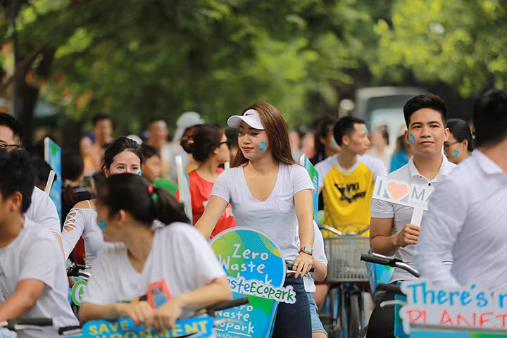 Hưởng ứng chiến dịch trên, Zero Waste Ecopark kêu gọi mỗi cá nhân sinh sống và làm việc trong khu đô thị cùng nhau thay đổi như từ chối dùng ống hút và túi nilong, mang làn đi chợ, mang cốc đi mua đồ uống, hạn chế dùng điều hòa, in giấy hai mặt, sử dụng các sản phẩm thân thiện môi trường,