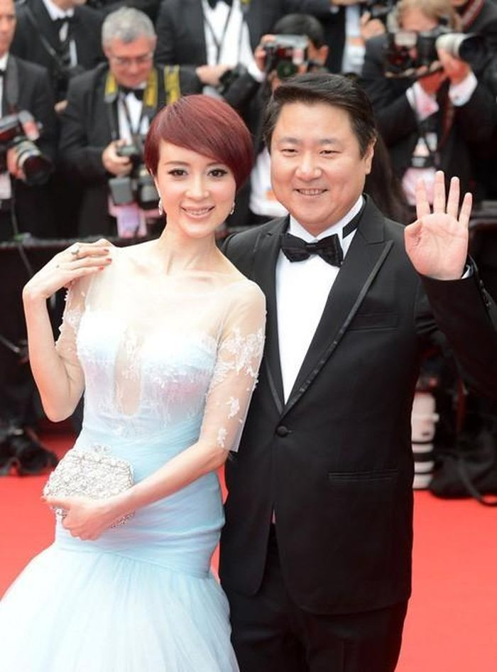 Cuộc sống giàu có, quyền lực của "công chúa đẹp nhất Tây Du Ký" ảnh 16 Cuộc sống giàu có, quyền lực của "công chúa đẹp nhất Tây Du Ký" ảnh 16