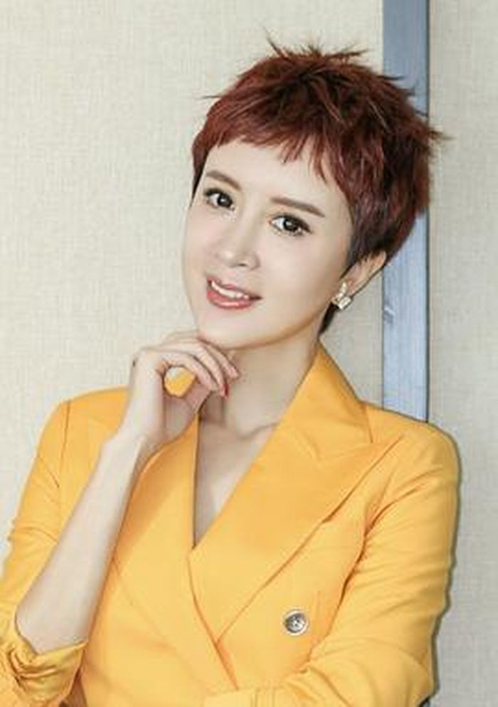 Cuộc sống giàu có, quyền lực của "công chúa đẹp nhất Tây Du Ký" ảnh 12 Cuộc sống giàu có, quyền lực của "công chúa đẹp nhất Tây Du Ký" ảnh 12