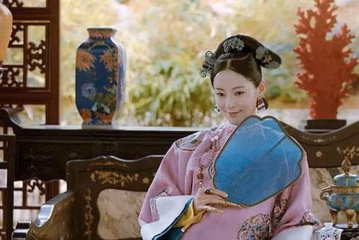 Nhân vật Thuần phi trong phim "Diên Hi Công Lược".