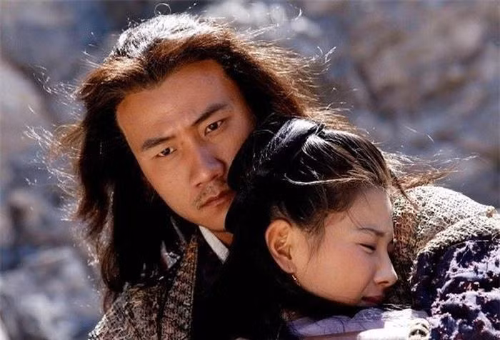 Tiêu Phong và A Châu trong Thiên Long Bát Bộ.