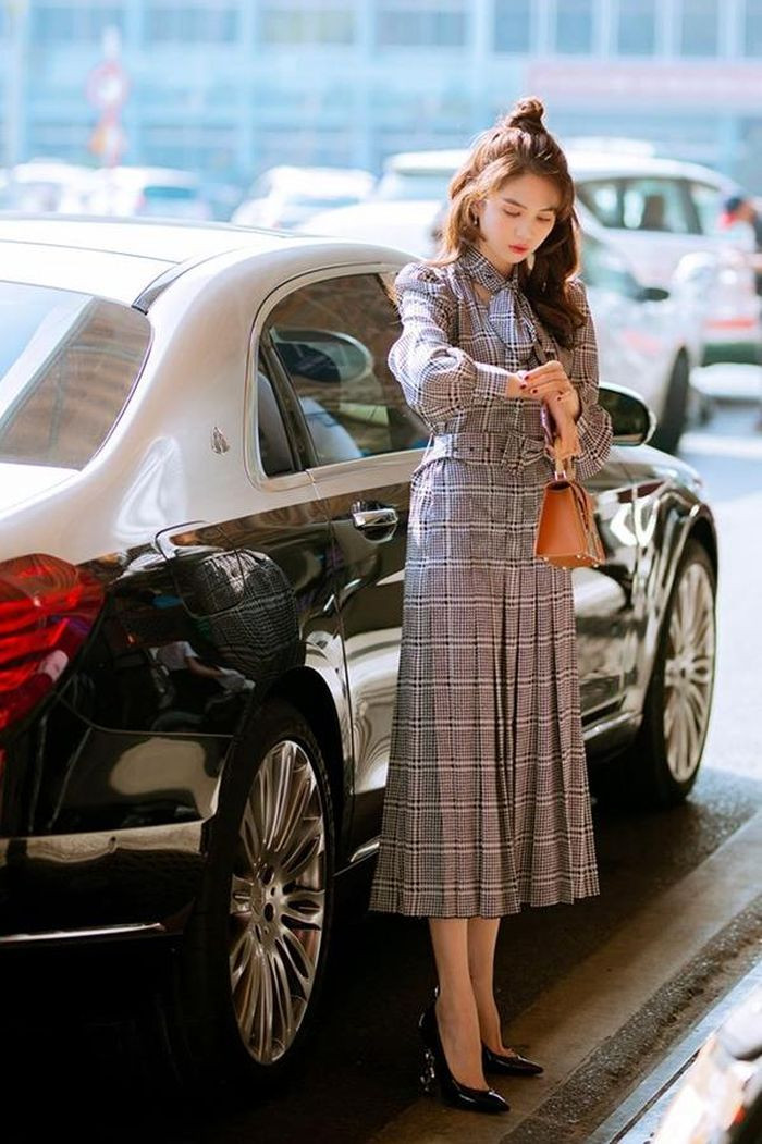Học bí quyết phối đồ thu sành điệu của sao Việt ảnh 3 Học bí quyết phối đồ thu sành điệu của sao Việt ảnh 3