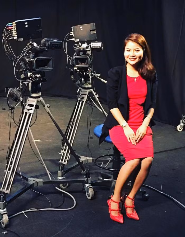 Tina Yuan mở lớp dạy ngoại ngữ miễn phí cho người Việt tại Singapore đã được 4 năm.