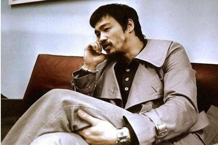 Hình ảnh đời thường hiếm hoi của Lý Tiểu Long ảnh 6 Hình ảnh đời thường hiếm hoi của Lý Tiểu Long ảnh 6