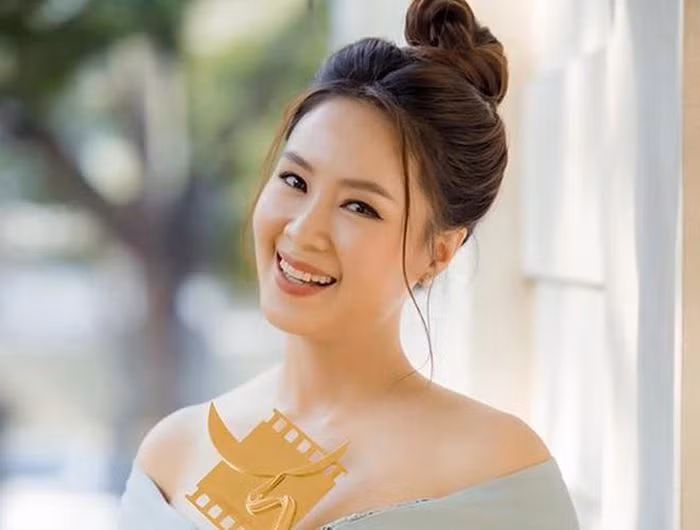 Hồng Diễm luôn dành sự ưu tiên hàng đầu cho gia đình, chồng con, sẵn sàng gác lại sự nghiệp riêng để toàn tâm vun vén cho tổ ấm.