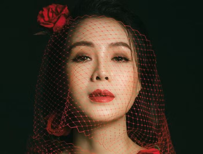 Chính nhờ sự bình yên và hạnh phúc trong cuộc sống gia đình mà nhan sắc của Hồng Diễm ngày một trở nên rạng rỡ.