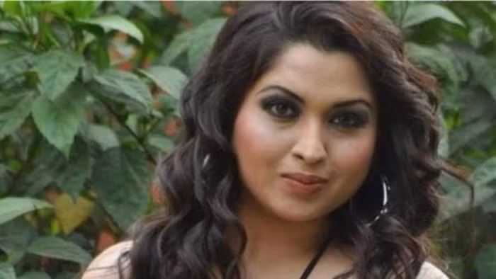 Diễn viên Mishti Mukherjee.