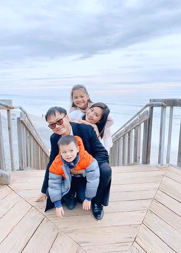 Diệu Hương cùng gia đình định cư ở Mỹ vào đầu tháng 12/2019. Trước đó, cô hoàn thành vai San trong "Hoa hồng trên ngực trái".