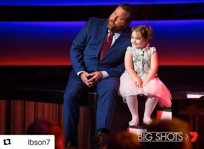 "Thần đồng ngôn ngữ" 4 tuổi biết 7 thứ tiếng giờ ra sao ảnh 1