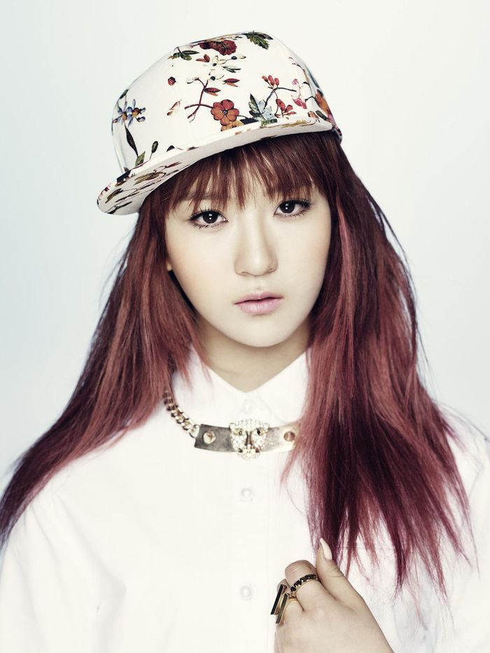 Miso là lead vocal và em út của GLAM. Miso là lead vocal và em út của GLAM.