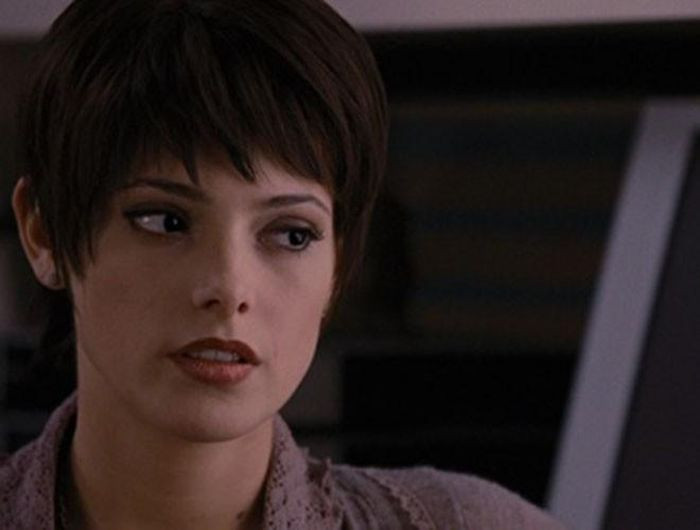 Cùng chung số phận với Taylor Lautner, Ashley Greene, người từng thủ vai Alice Cullen (em gái Edward Cullen) cũng chưa gây dấu ấn đặc biệt trong sự nghiệp diễn xuất dù sở hữu lượng người hâm mộ đông đảo sau "Chạng vạng". Cùng chung số phận với Taylor Lautner, Ashley Greene, người từng thủ vai Alice Cullen (em gái Edward Cullen) cũng chưa gây dấu ấn đặc biệt trong sự nghiệp diễn xuất dù sở hữu lượng người hâm mộ đông đảo sau "Chạng vạng".