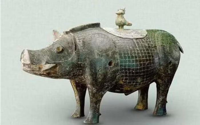 Hình dáng của con lợn đồng 3000 tuổi.