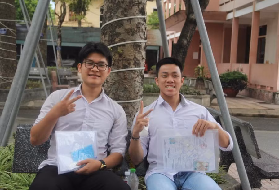 Nhiều thí sinh dự đoán Chiếc thuyền ngoài xa sẽ vào đề thi Ngữ Văn.