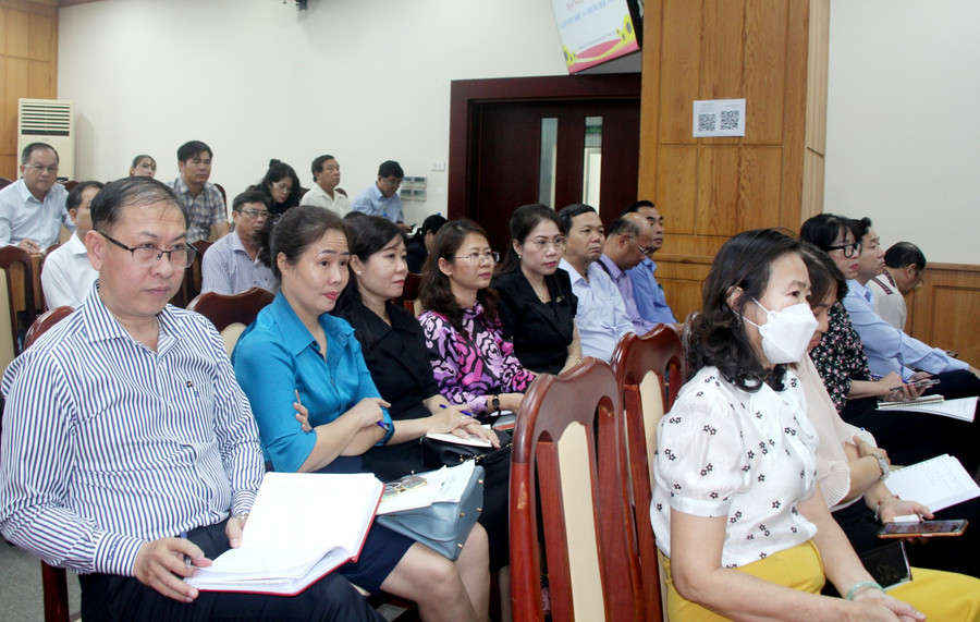 Các đại biểu tham dự hội nghị. Các đại biểu tham dự hội nghị.